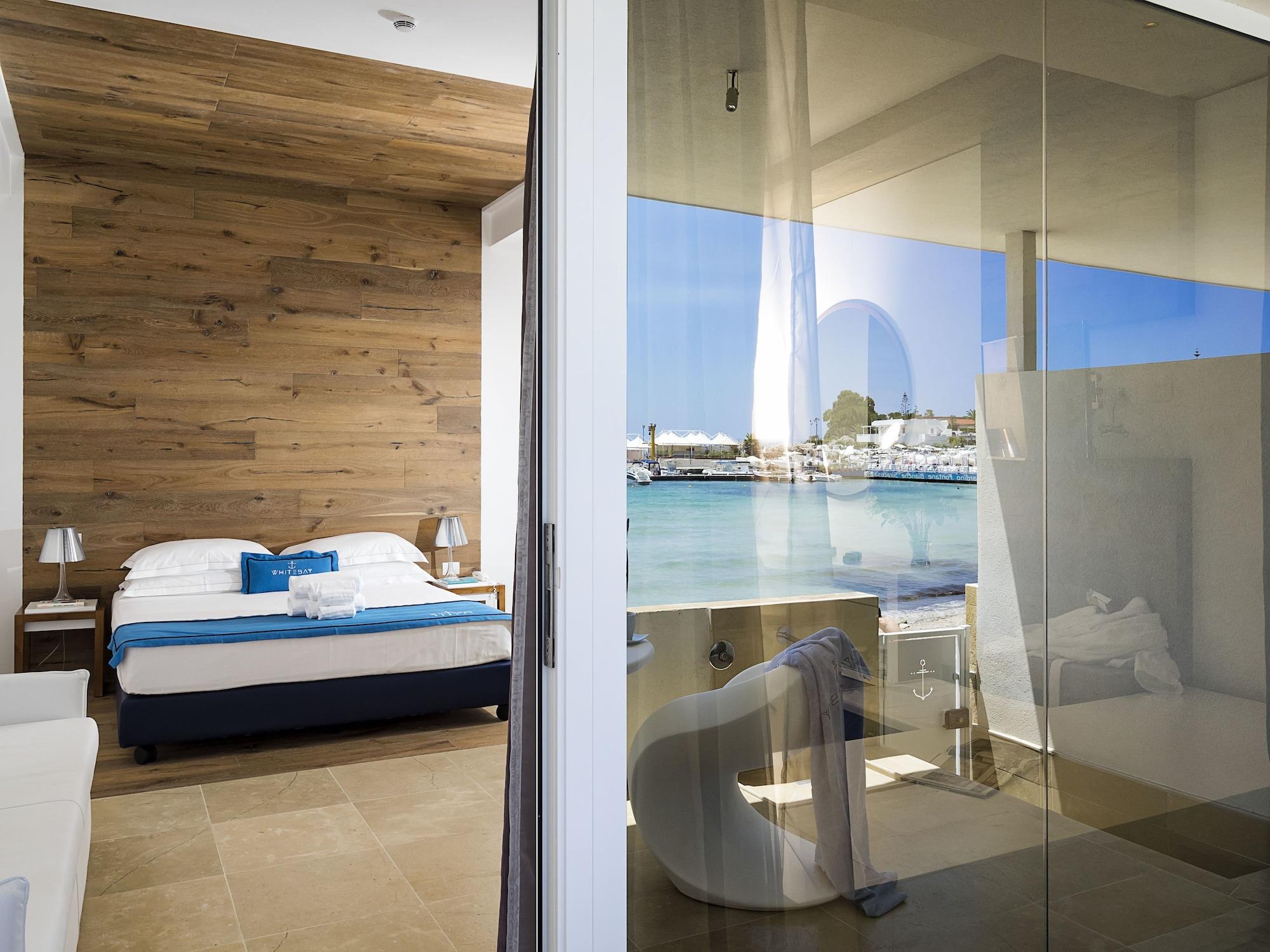 White Bay 4*