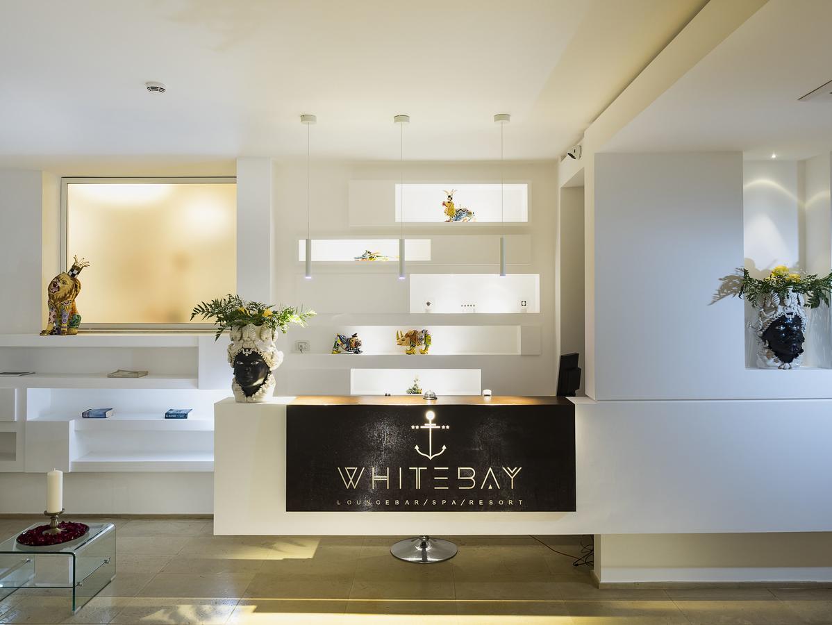 White Bay 4*