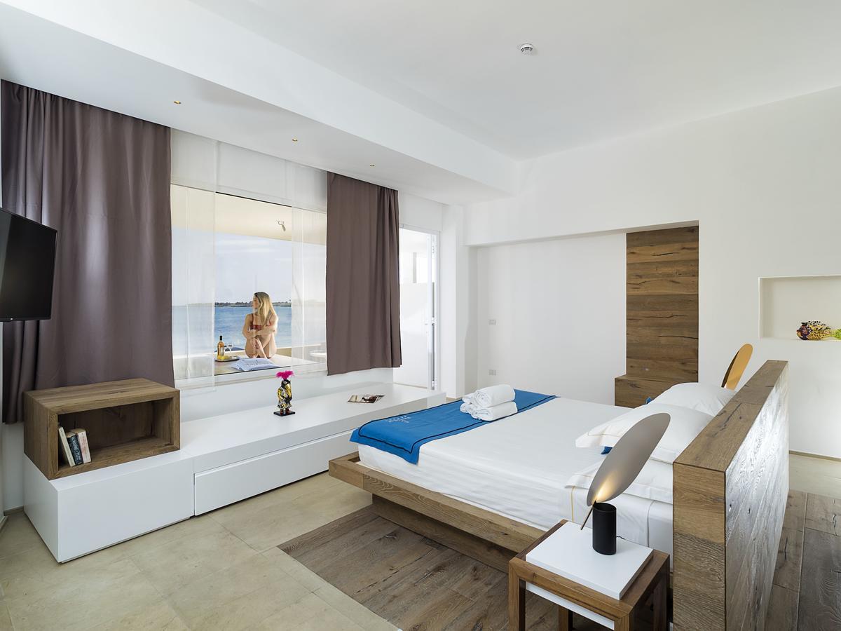 White Bay Hotel
