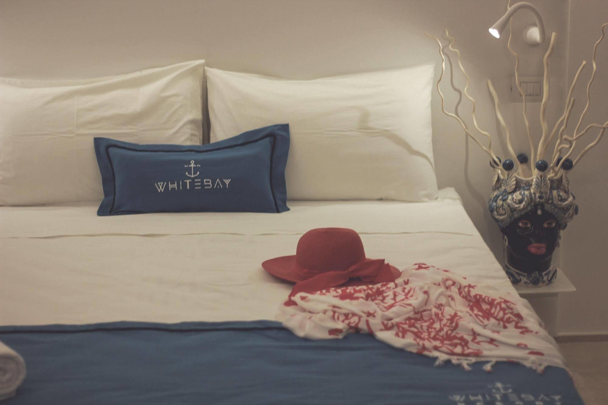Hotel White Bay
